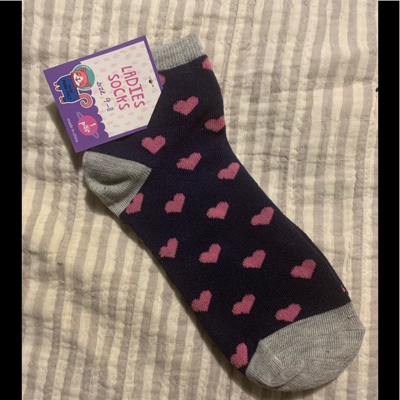 New Four Pairs of Women’s / Young Adult Valentine /Love Socks - Picture 5 of 5